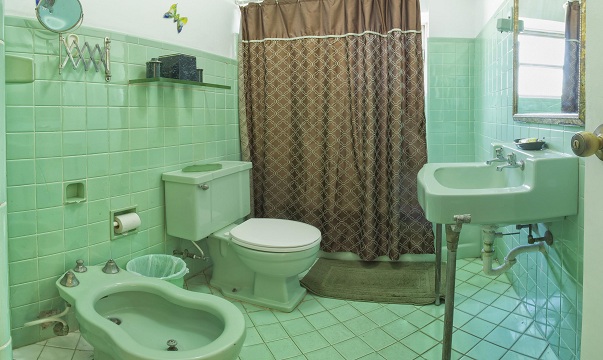 'Bathroom 2' Casas particulares are an alternative to hotels in Cuba.